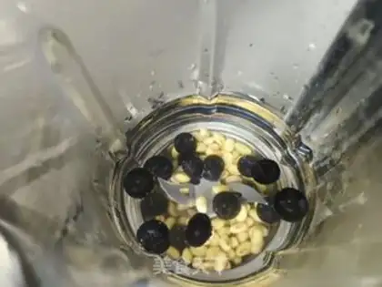 Make Blueberry black sesame soy sauce step 3