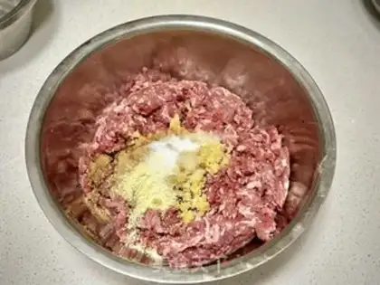 Make Steam bowl beefballs step 2