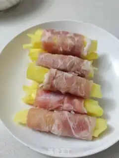Make Pineapple roll step 6