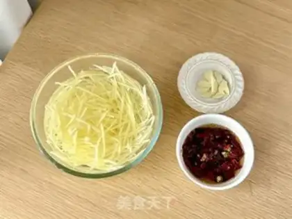 Make Spicy potatoes step 1