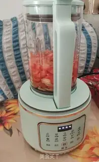 Make Apple carrot juice step 2