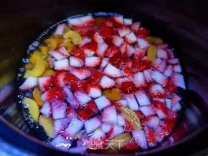 Make Strawberry Mountain step 5