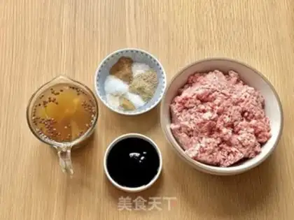 Make Classic pork cabbage dumplings step 0