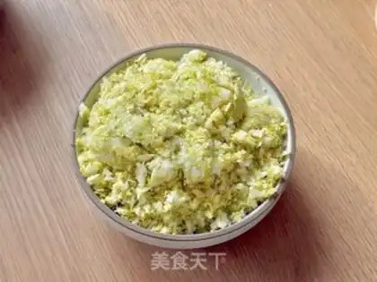 Make Classic pork cabbage dumplings step 2