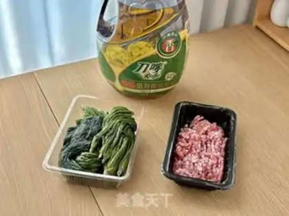 Make Red buns in all wheat spicy snow step 0