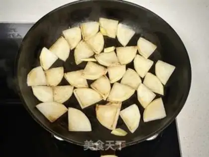 Make The radish meat soup step 1