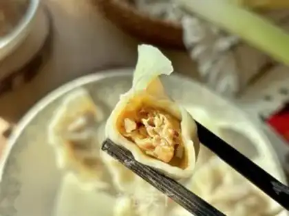 Make Classic pork cabbage dumplings step 13