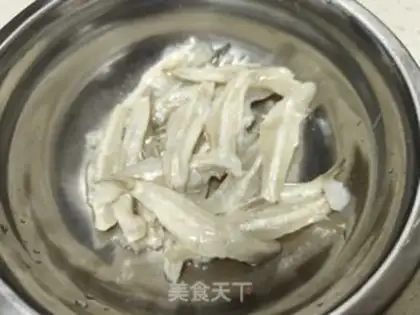 Make Silverfish dry congee step 2