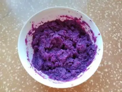 Make Potato two roses step 2